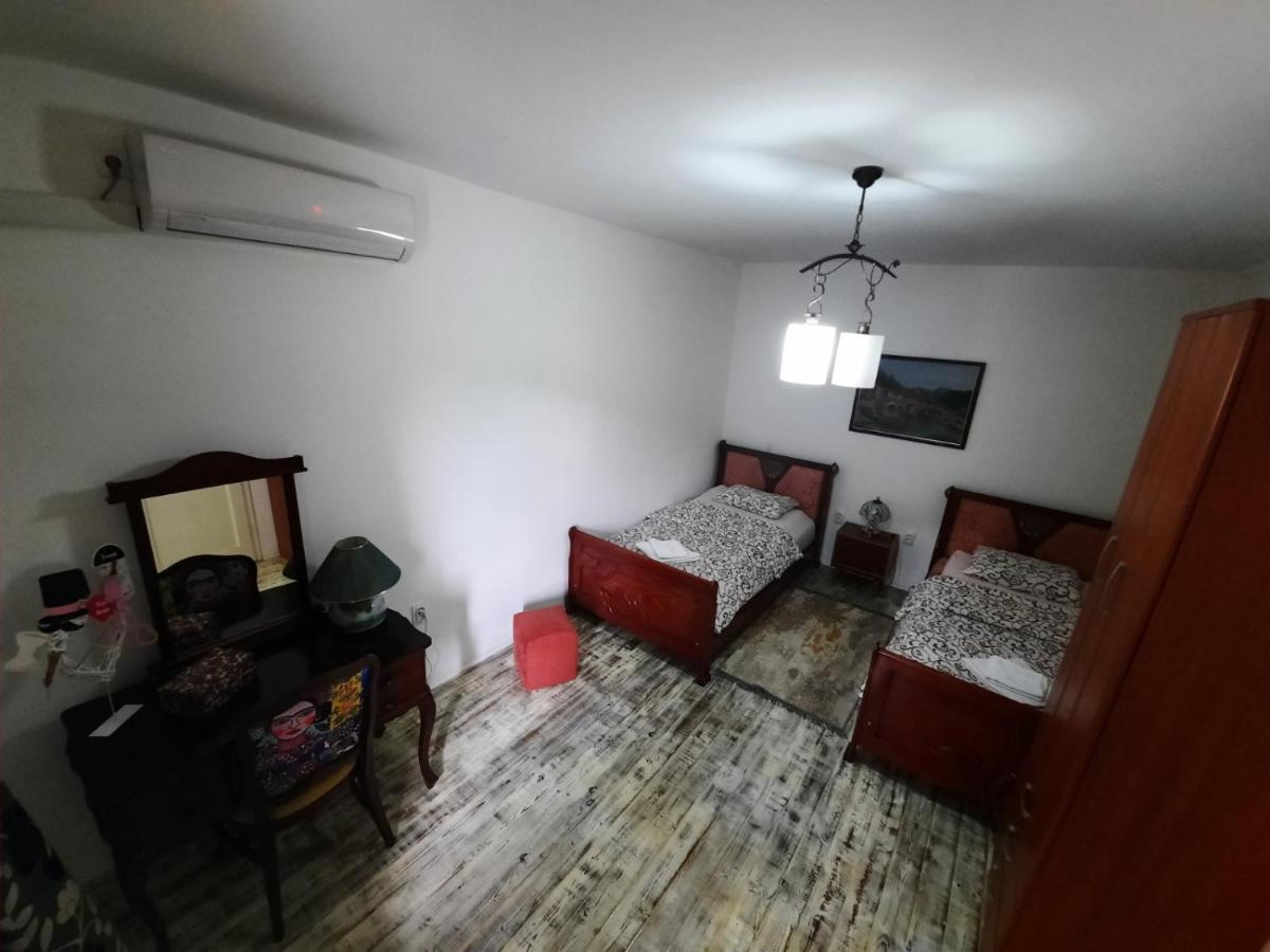 Apartments Mila Cetinje Kültér fotó